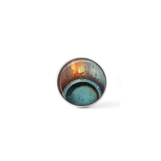 Bouton cabochon clipsable pour bijoux interchangeables avec un motif abstrait rond bleu turquoise et rouille