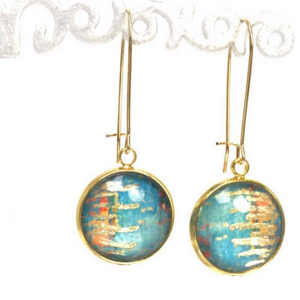 Boucles d'oreilles pendantes avec un thème abstrait turquoise et feuille d'or