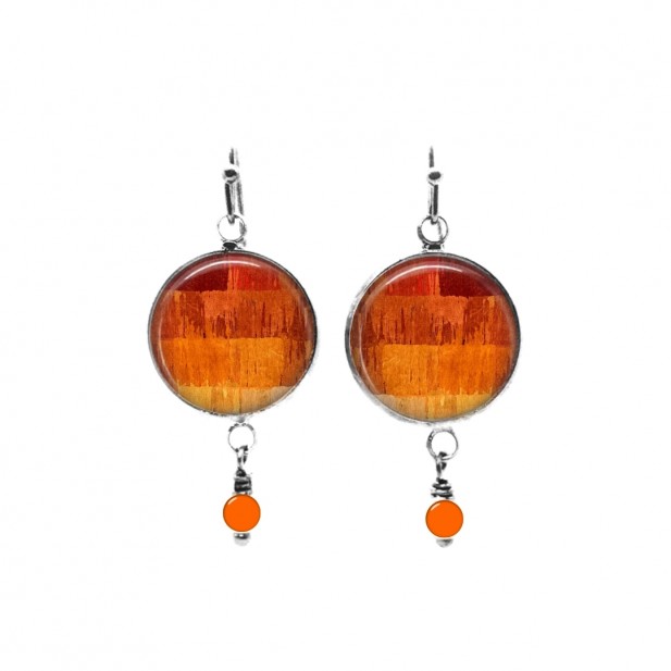 Boucles d'oreilles pendantes de perles sur le thème du patchwork de fils orange