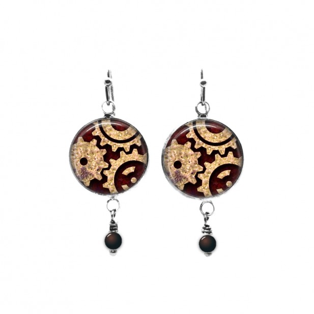 Boucles d'oreilles pendantes avec perles sur le thème des rouages ​​Steampunk en rouille