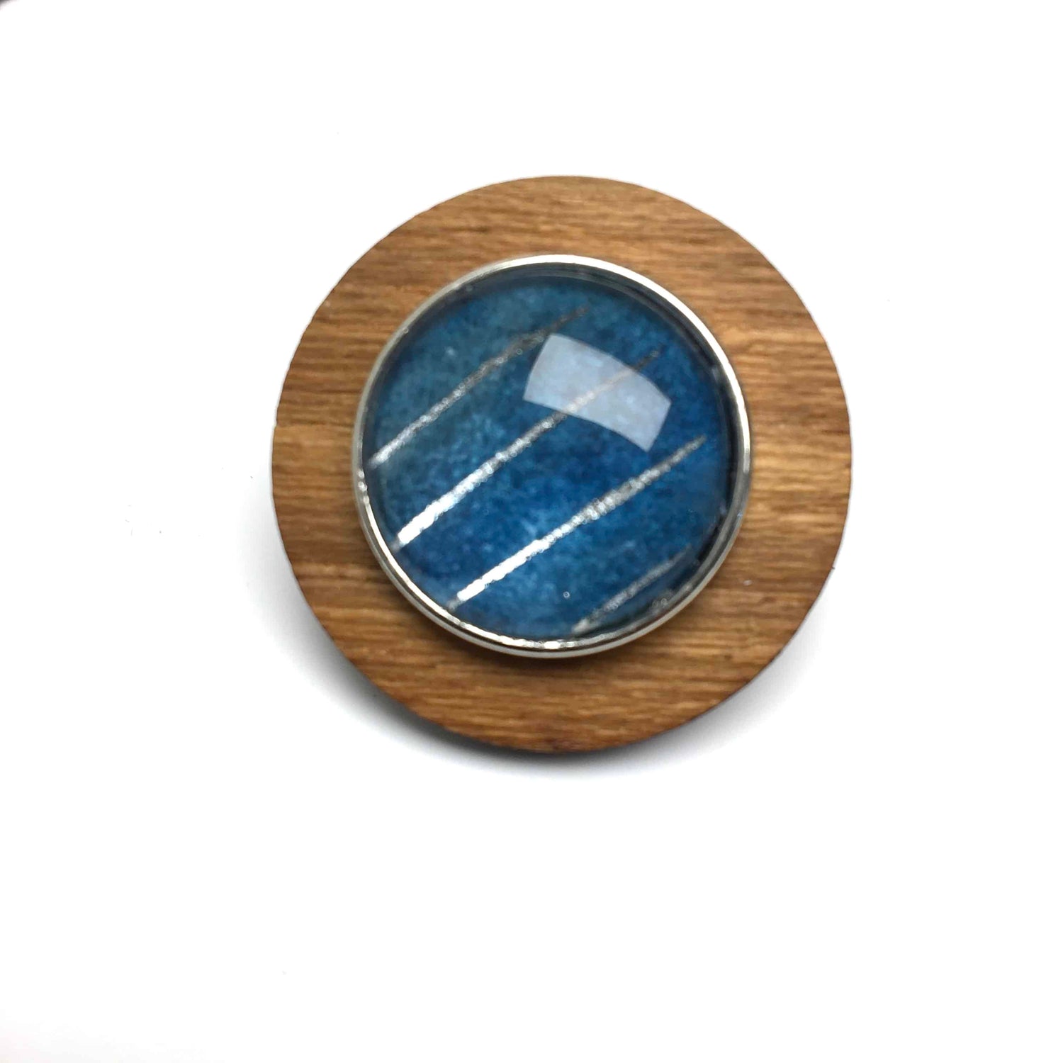 Interchangeable pins 