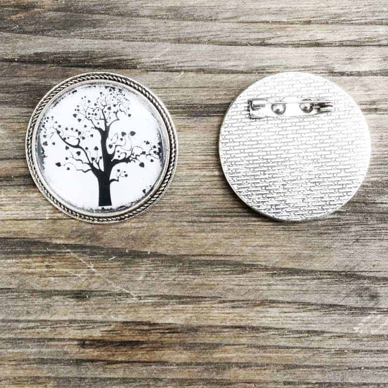 Broche thème arbre de la vie noir et blanc