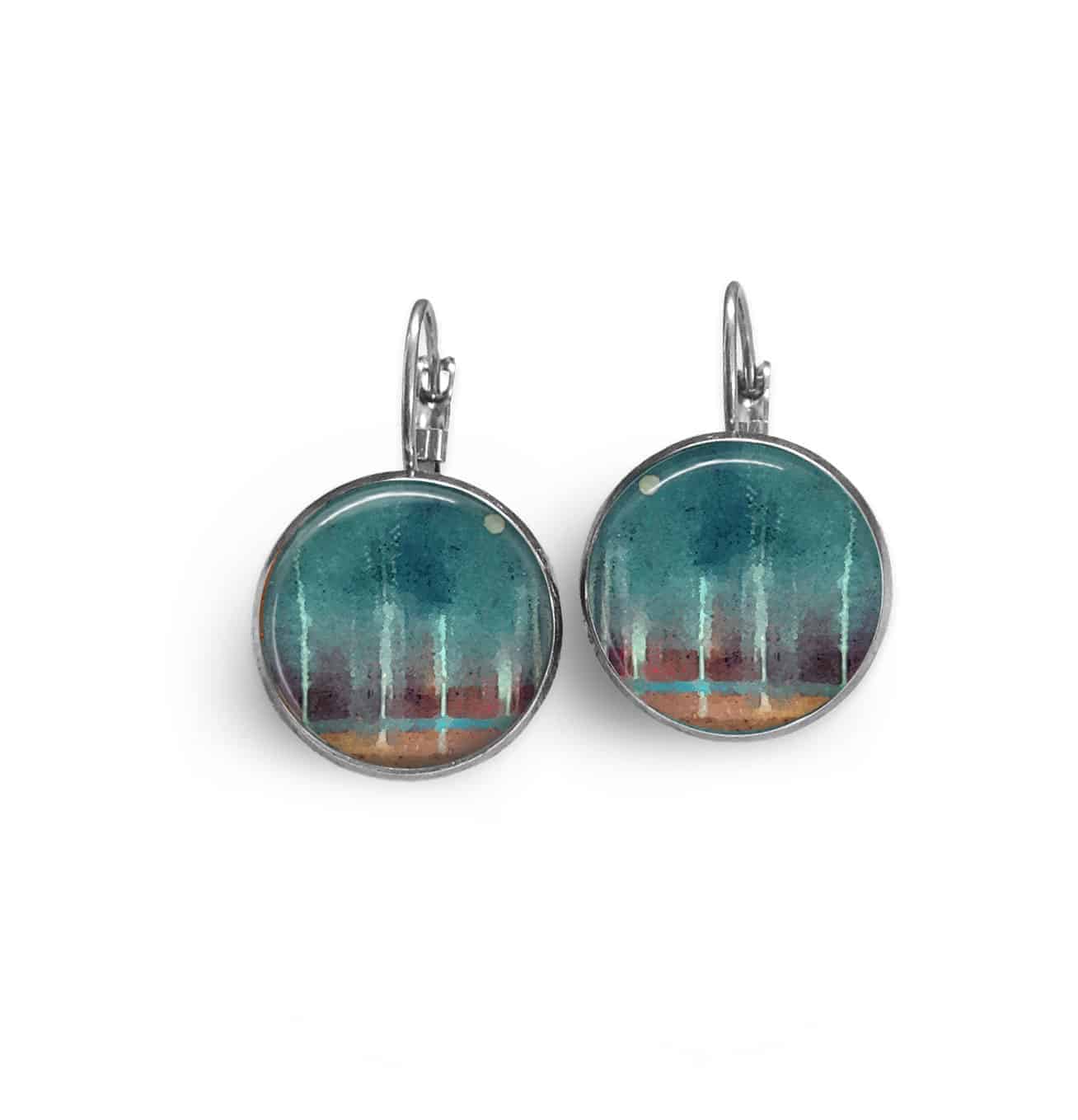 Boucles d'oreilles dormeuses avec un motif abstrait "forêt et lune" en brun et turquoise