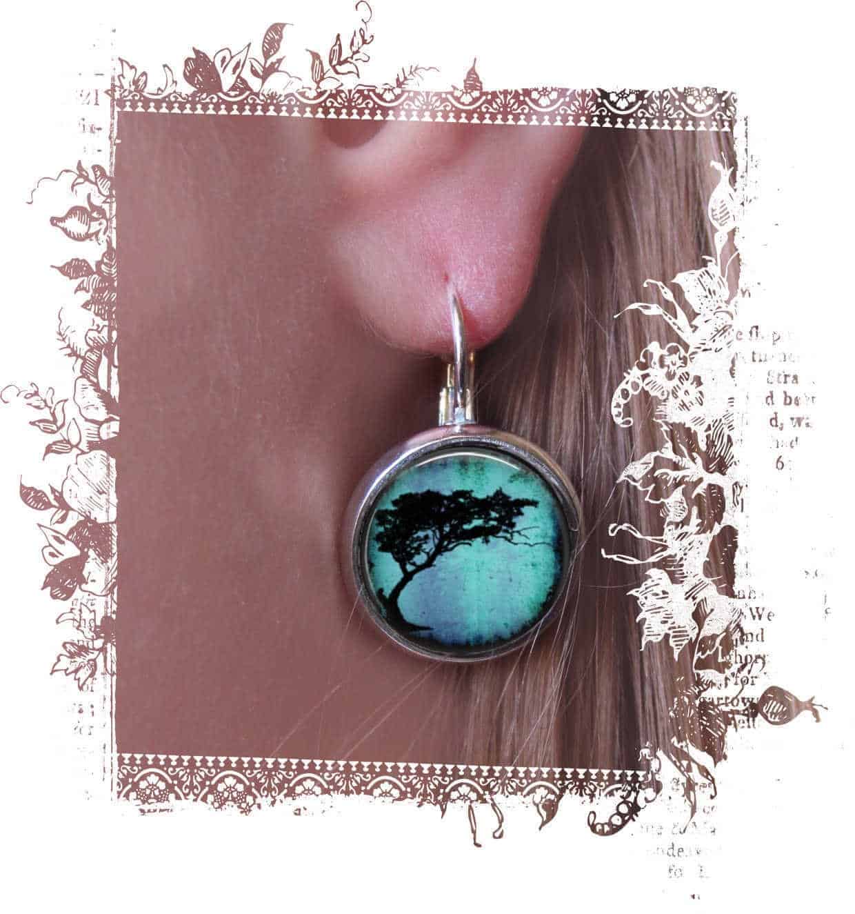 Boucles d'oreilles dormeuses avec theme "Arbre acacia" bleues turquoises