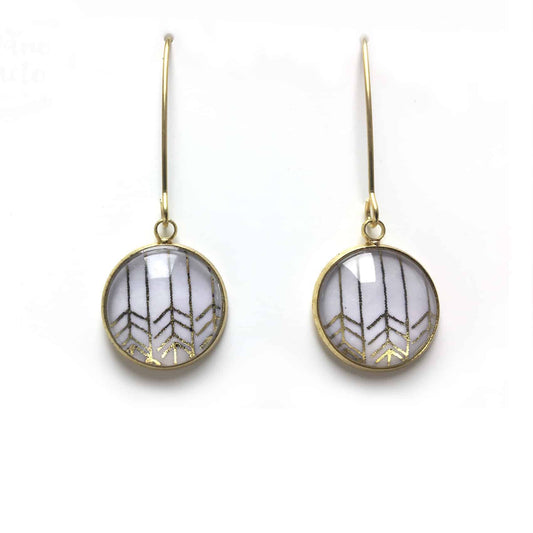 Boucles d'oreilles pendantes motif chevrons en or ou argent