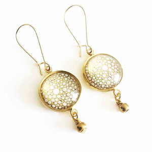 Gold circle dangling earrings