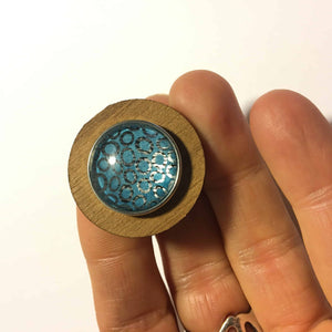 Broche personnalisable / interchangeable en bois de teck couleur bois ou teinté noir