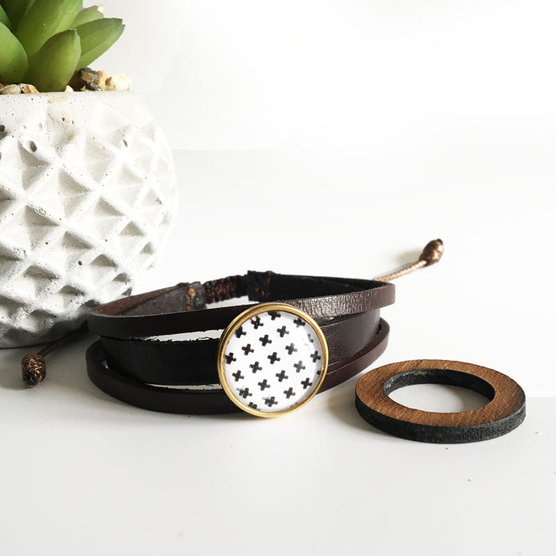 Bracelet pour boutons interchangeables en cuir 3 brins avec accessoire en bois amovible :  Marron