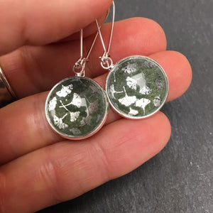 Forest green ginkgo dangling earrings