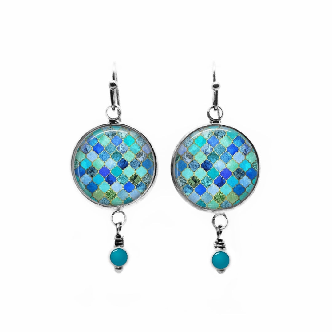 Boucles d'oreilles perlées sur le thème de la mosaïque turquoise