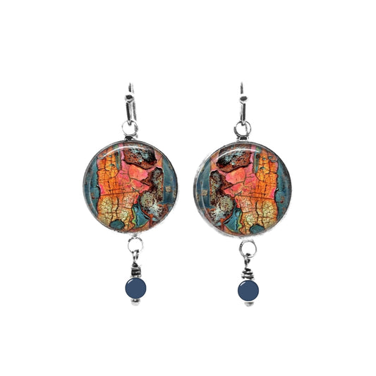 Boucles d'oreilles en perles avec un thème de peinture écaillée en abricot et turquoise