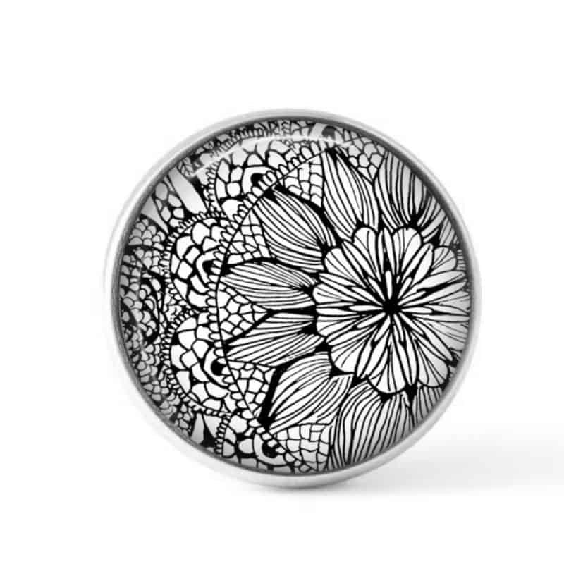 Bouton cabochon clipsable pour bijoux interchangeables avec un motif floral noir et blanc 2