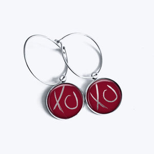 'Bisous Calins' hoop earrings in red 