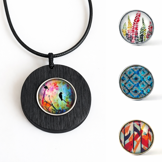 Collier personnalisable interchangeable en bois – 4 cabochons 20 mm inclus